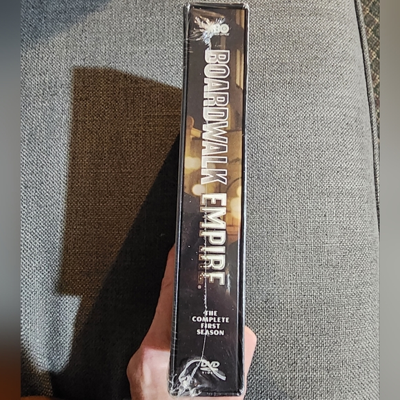 1st Season Dvds of Boardwalk Empire - Picture 2 of 4